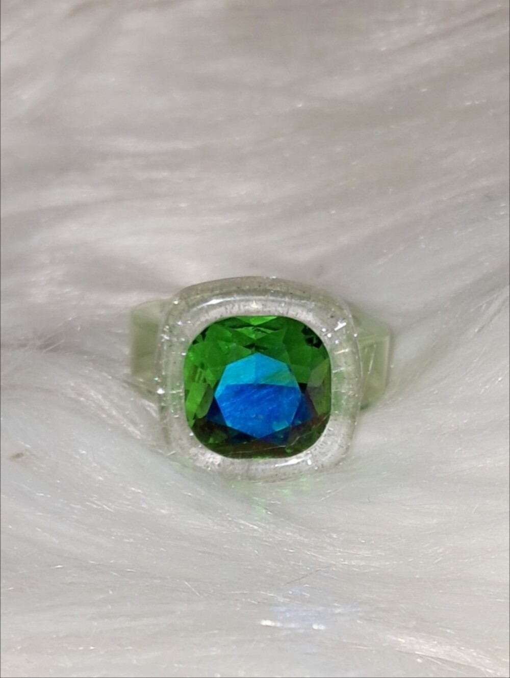 Retro Y2K Acrylic Rhinestone Ring